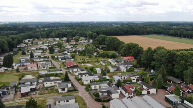 Nieuw - Luxe Blokhut Chalet In Bosrijke Omgeving Anloo Exteriör bild