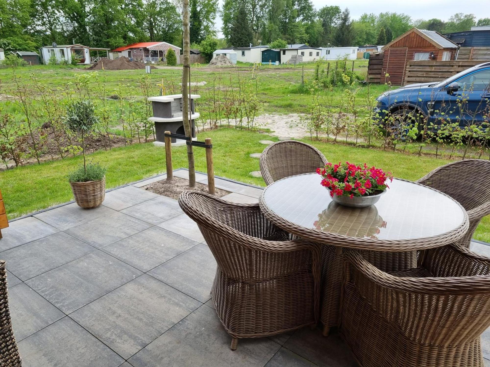 Nieuw - Luxe Blokhut Chalet In Bosrijke Omgeving Anloo Exteriör bild
